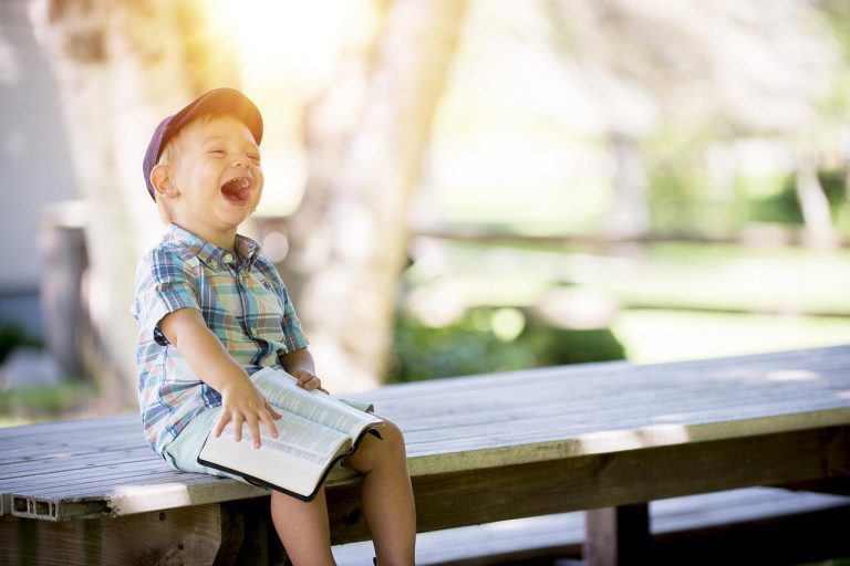 Astuces : comment inciter vos enfants à lire ?