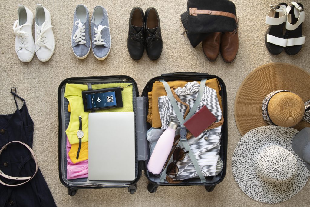 Vacances : les 6 essentiels à prévoir dans sa valise
