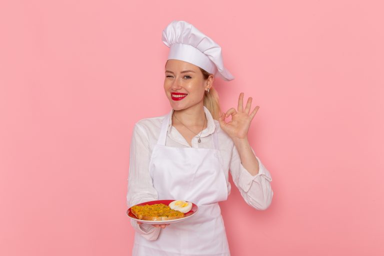 Cuisiner soi-même : les astuces et influenceurs à suivre pour devenir un grand chef