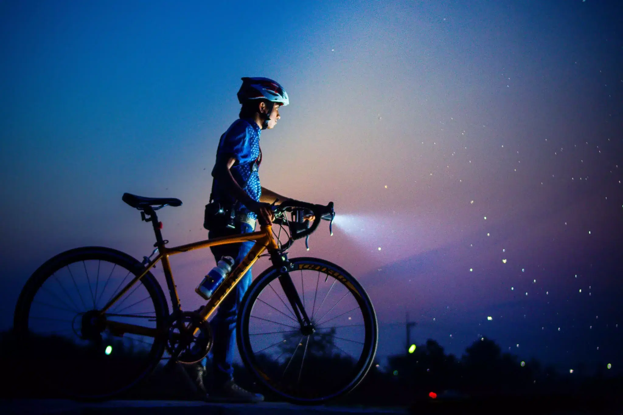 Éclairage vélo LED rechargeable & puissant. Feux de vélo pour rouler la  nuit – LIGGOO -STE FRANCE