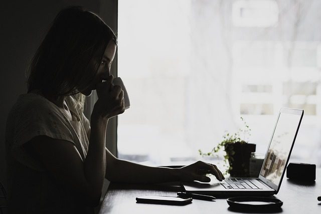 Prendre soin de vos yeux : les indispensables à connaître !