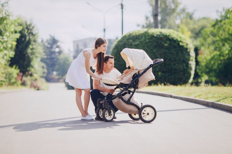 Bébé : Les meilleures poussettes selon vos besoins