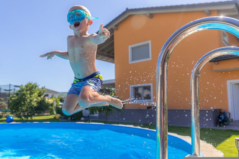 Piscine et enfants : nos conseils pour des baignades en toute sécurité
