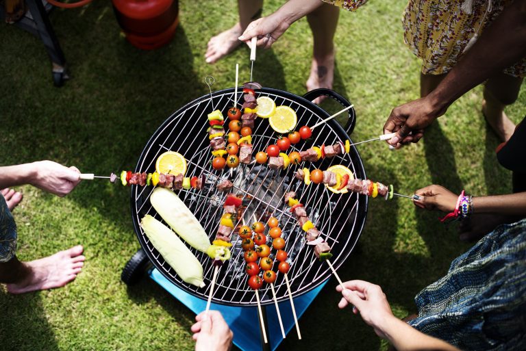 Barbecue ou plancha : le match !