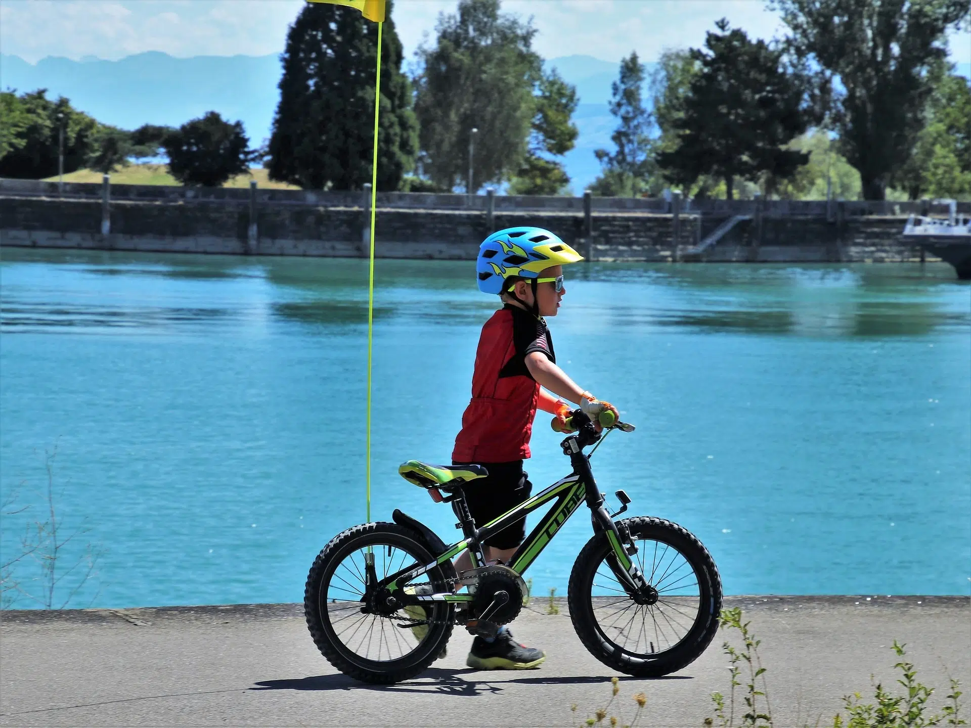 Pourquoi est-ce obligatoire de faire porter un casque vélo à un enfant de moins de 12 ans ?
