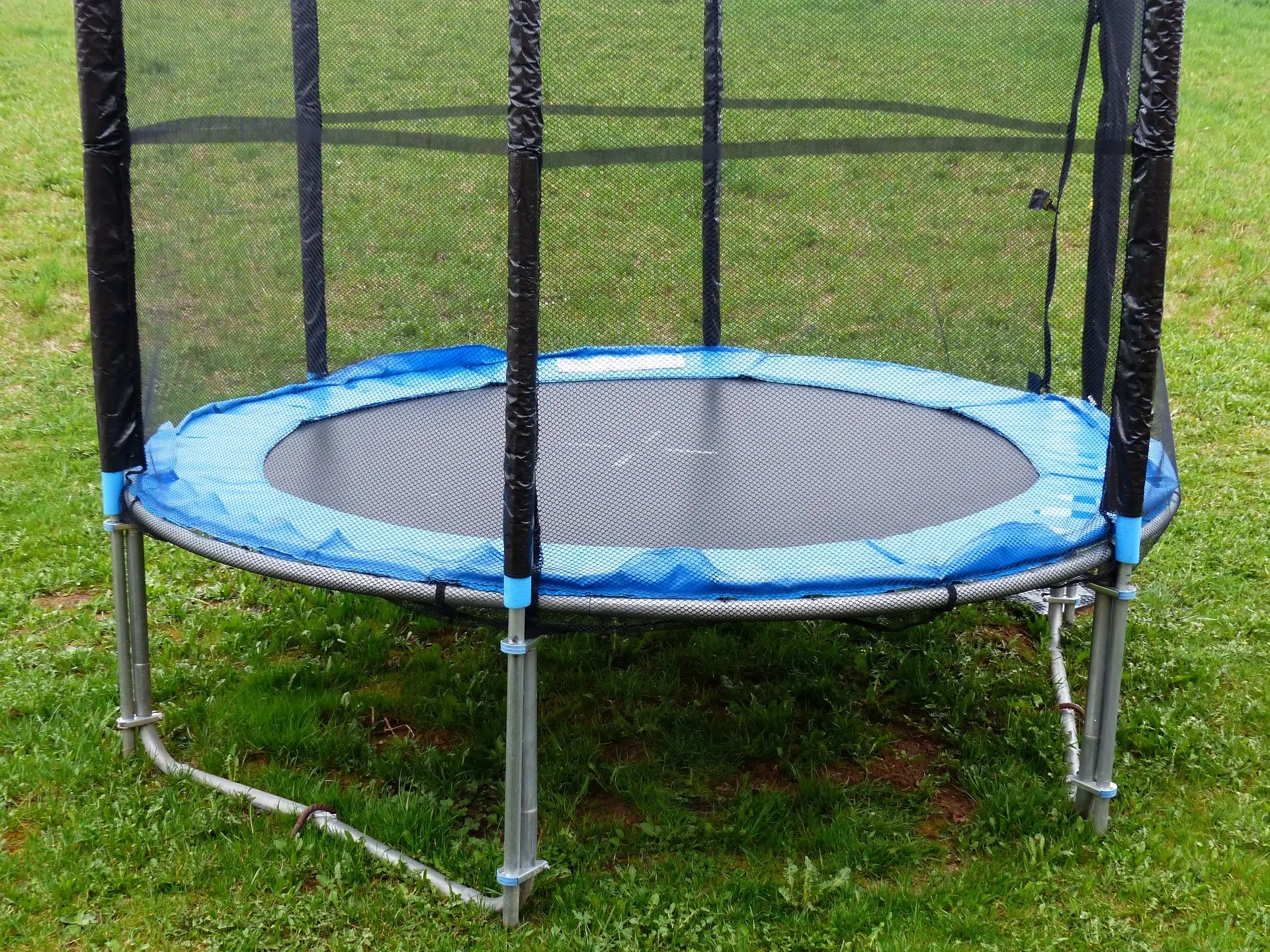 Bien entretenir un trampoline de jardin !