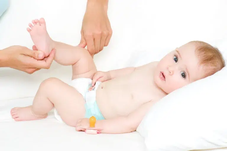 actu peau sensible bébé les soins à apporter