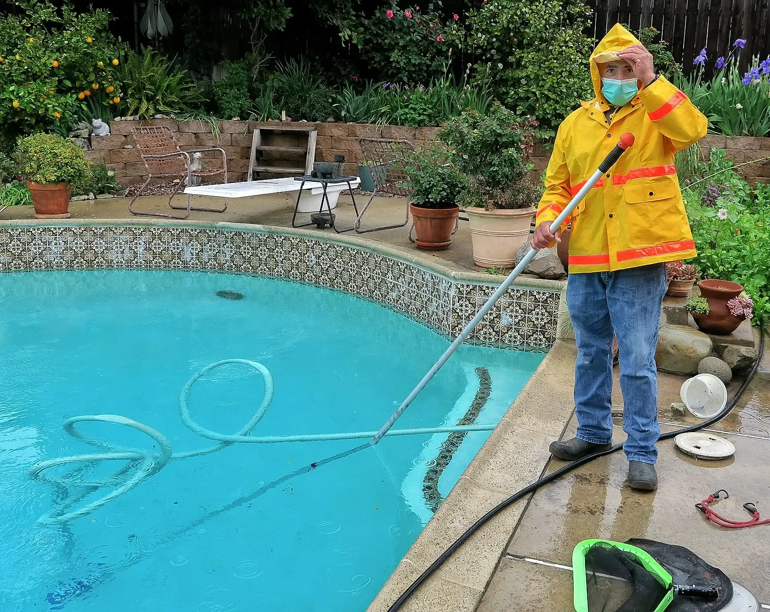 Cinq critères pour bien choisir votre robot de piscine