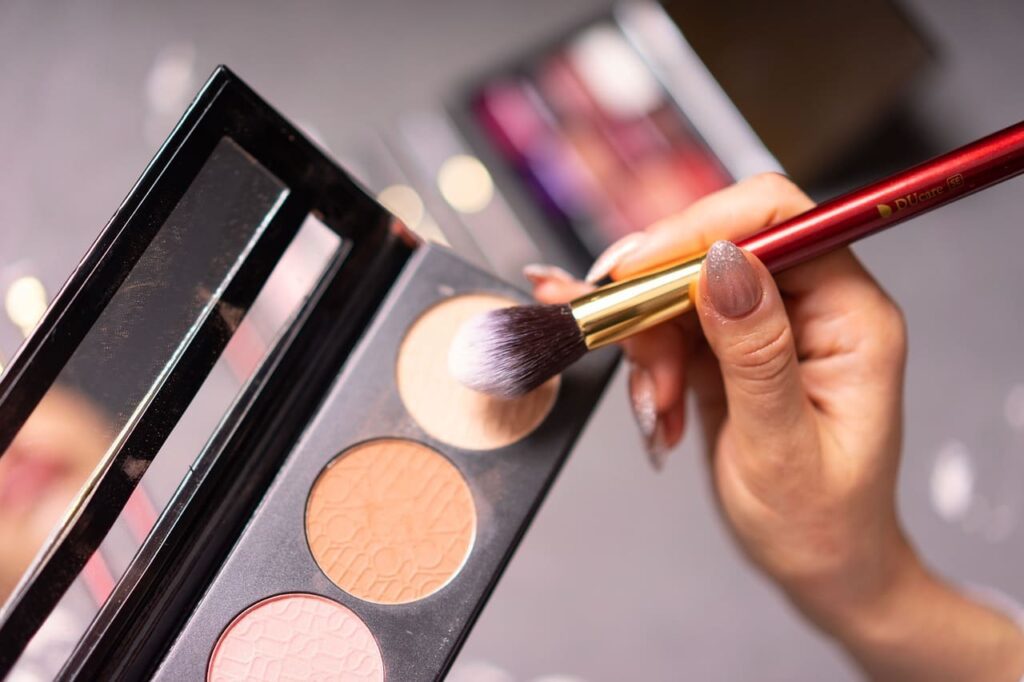 Est-il possible de concevoir son propre maquillage ?