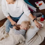 Changement d&rsquo;heure du 25 octobre 2026 : comment éviter une semaine de réveils à 5 h avec les enfants (méthode par âge)