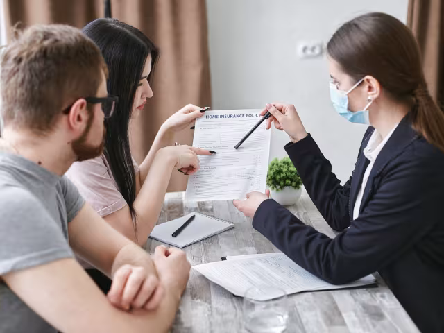 Comment comparer les assureurs et changer de contrat sans se tromper : la méthode en 5 étapes