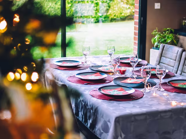 Repas de Noël 2026 : ce qui va peser sur la facture et les six leviers pour payer moins